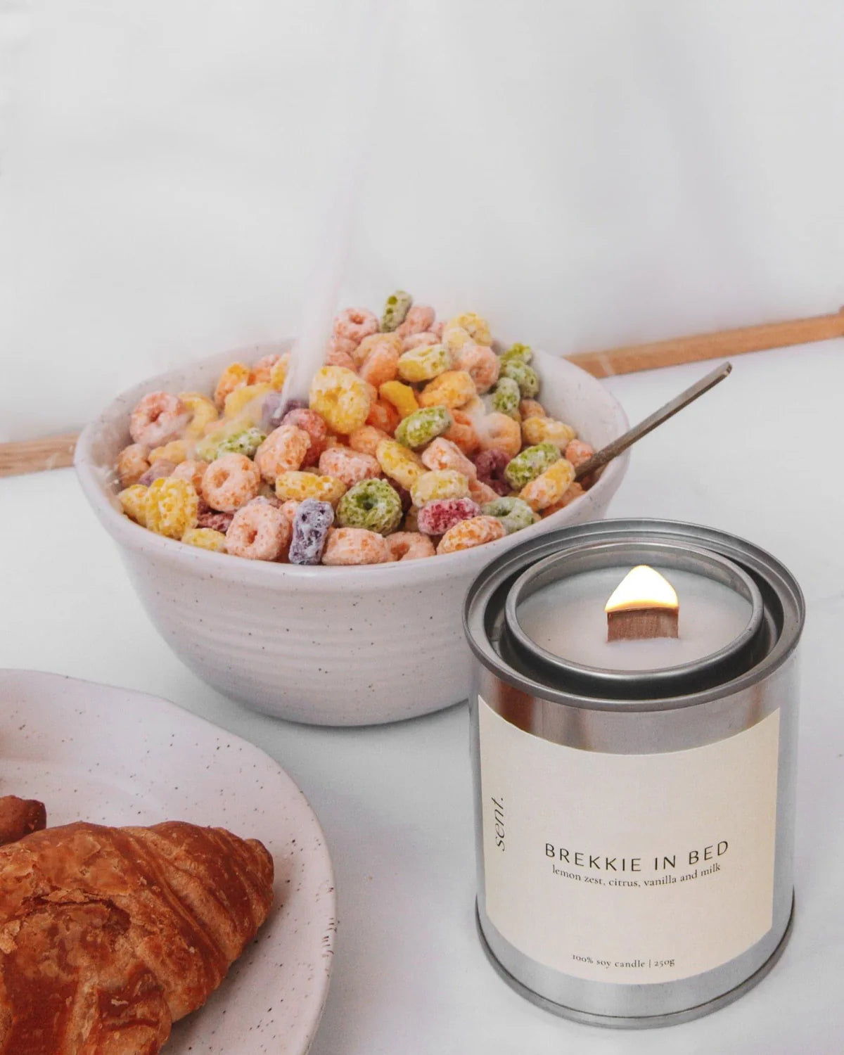 Brekkie In Bed | Candle