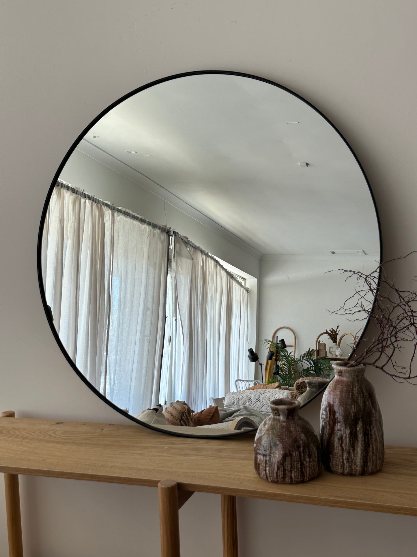 Black Round Mirror